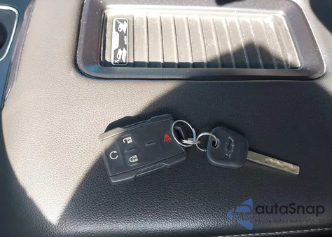 2018 Chevrolet Silverado 1500 2Lt z USA, uszkodzony, nr VIN 3GCUKREC1JG544751